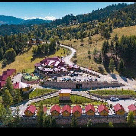 Malesia Eko Resort Peja Exteriör bild
