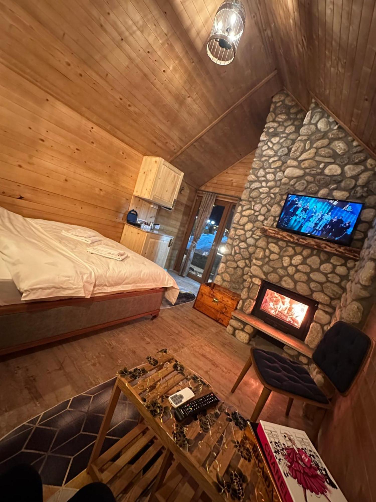 Malesia Eko Resort Peja Exteriör bild