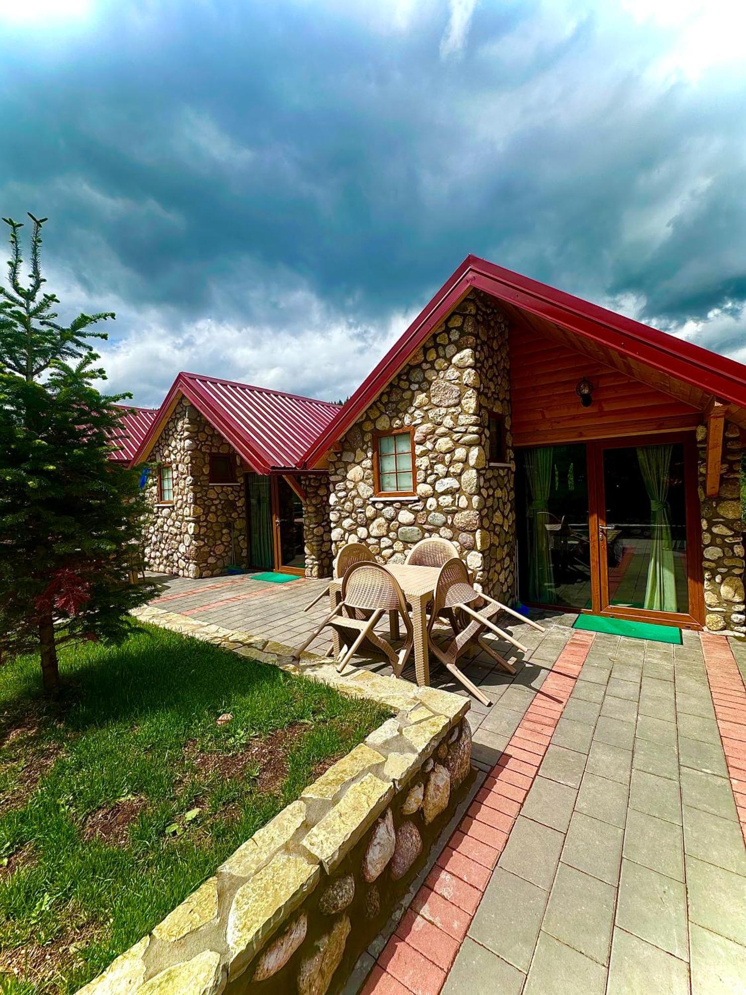 Malesia Eko Resort Peja Exteriör bild
