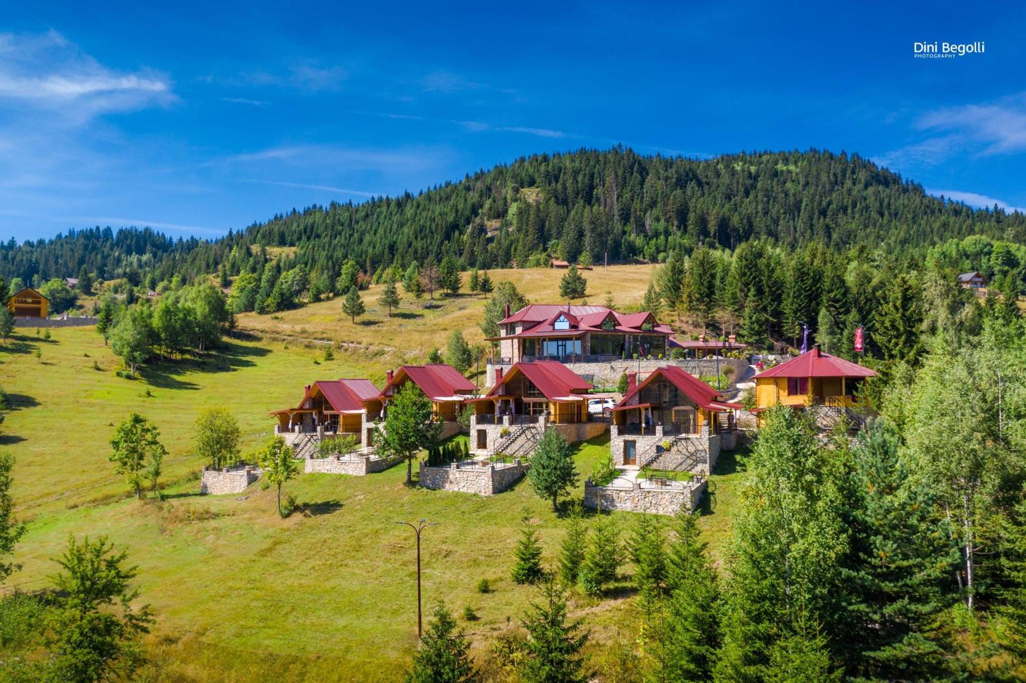 Malesia Eko Resort Peja Exteriör bild