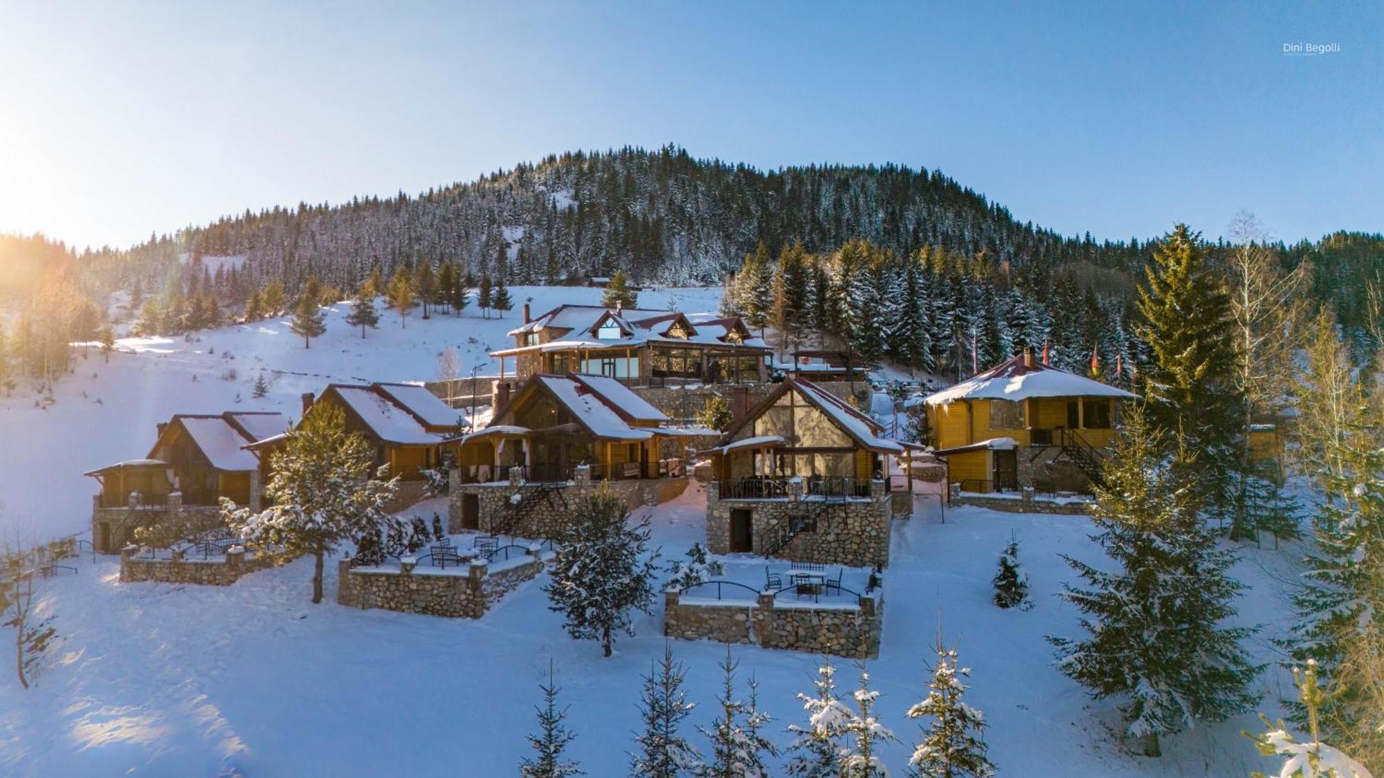 Malesia Eko Resort Peja Exteriör bild
