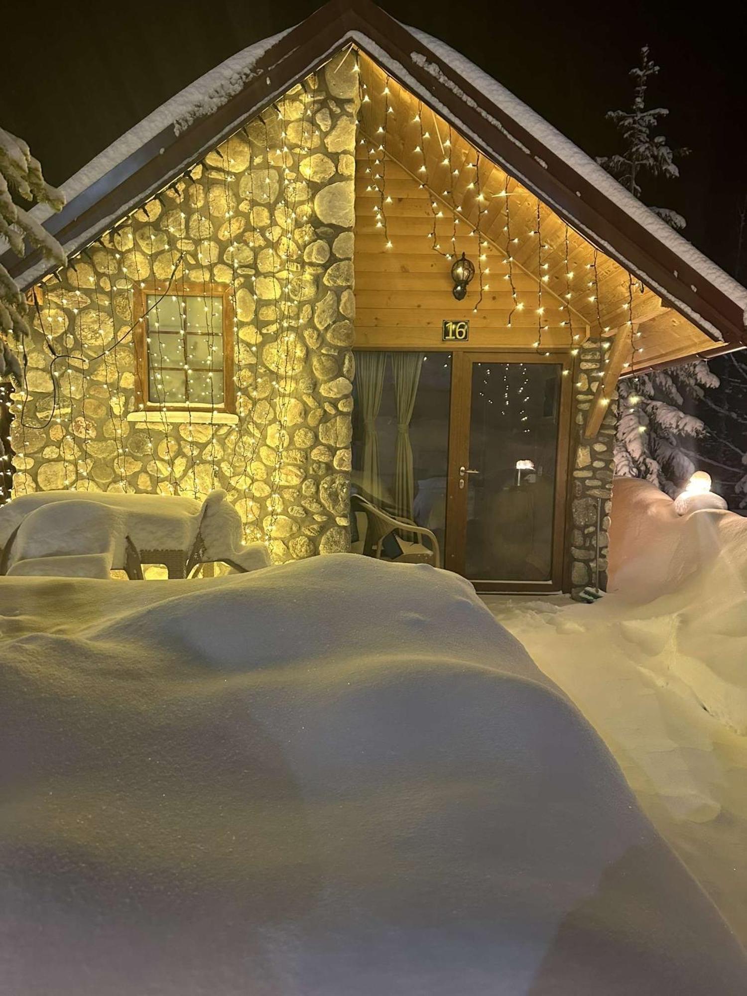 Malesia Eko Resort Peja Exteriör bild